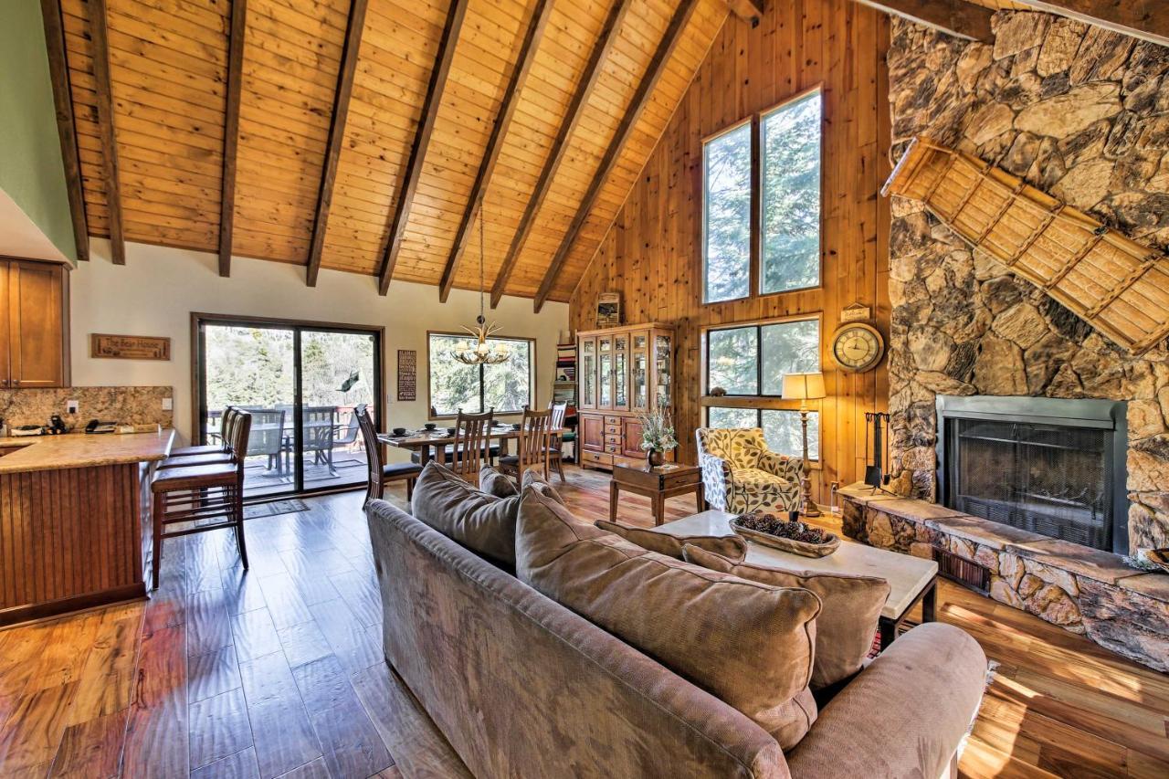 Spacious Lake Arrowhead Home With 2 Decks And Views Luaran gambar