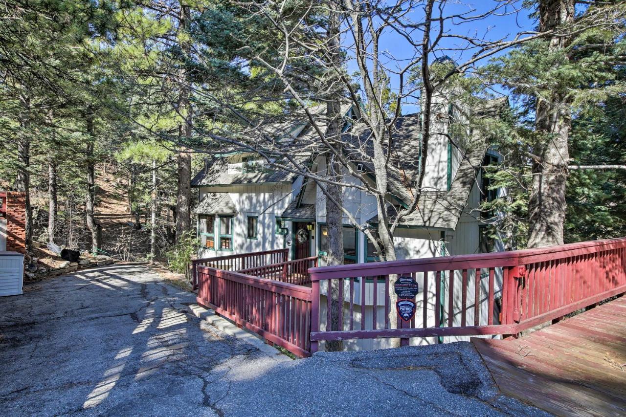 Spacious Lake Arrowhead Home With 2 Decks And Views Luaran gambar