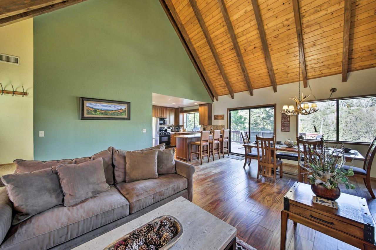 Spacious Lake Arrowhead Home With 2 Decks And Views Luaran gambar