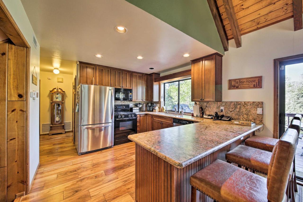 Spacious Lake Arrowhead Home With 2 Decks And Views Luaran gambar